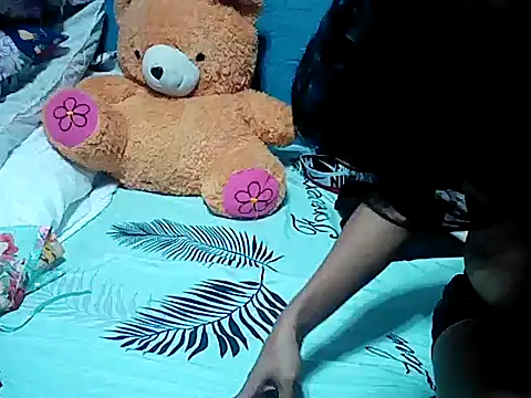 Snapshot of SmallluncutCock chatting on 11-16-25, 05:56 SmallluncutCock online show from 11-16-25, 05:56