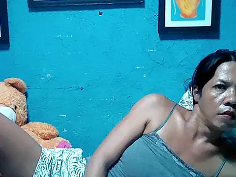 Snapshot of SmallluncutCock chatting on 11-12-25, 02:48 SmallluncutCock online show from 11-12-25, 02:48