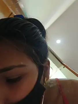 Snapshot of Bhumika_Love chatting on 06-21-26, 11:27 Bhumika Love online show from 06-21-26, 11:27