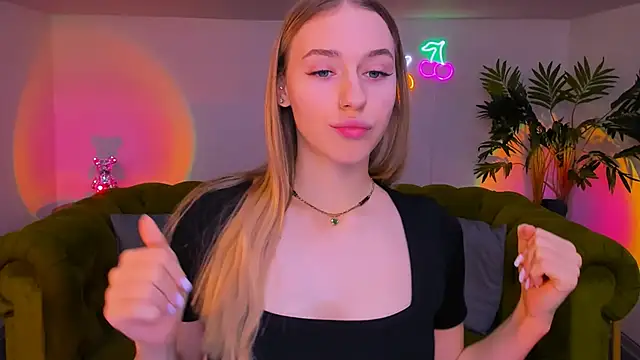 sassy cutie online show from 12-01-25, 06:14