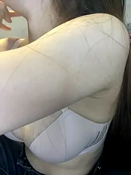 kitty-20x online show from 11-17-25, 02:10