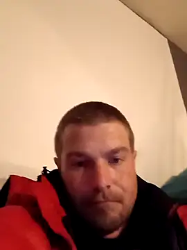 DadDDick925 online show from 10-30-25, 07:17