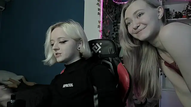 Holy Mistress S online show from 11-18-25, 09:34