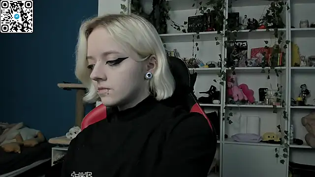 Holy Mistress S online show from 12-03-25, 09:20