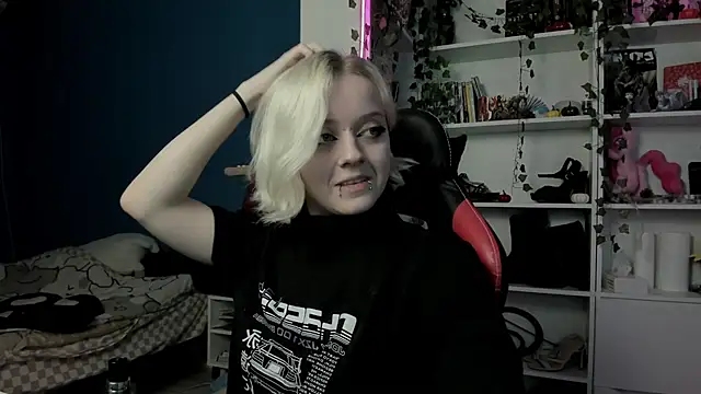 Holy Mistress S online show from 11-07-25, 10:20