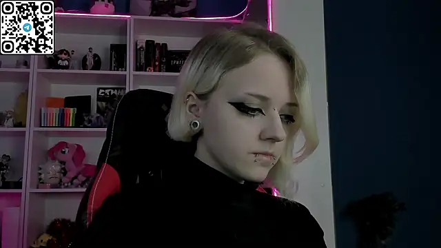 Holy Mistress S online show from 03-06-26, 10:21