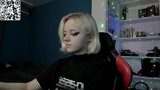 Holy Mistress S online show from 12-16-25, 09:35