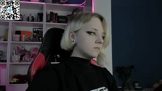 Holy Mistress S online show from 03-21-26, 09:25