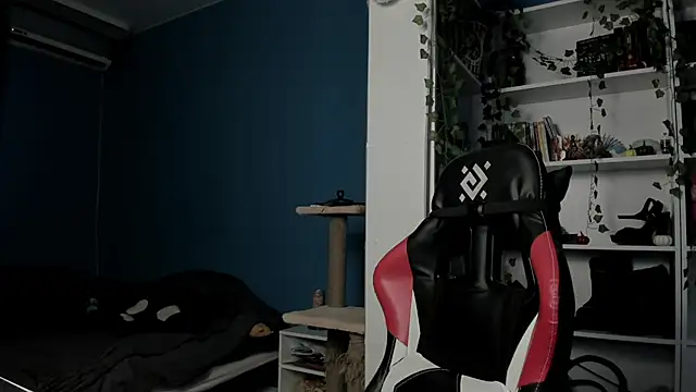 Holy Mistress S online show from 11-11-25, 09:04