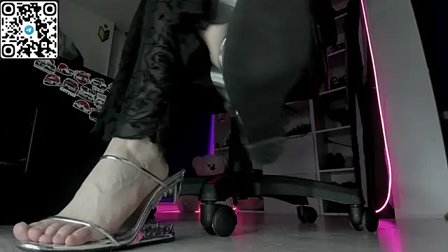 Holy Mistress S online show from 06-26-26, 07:58