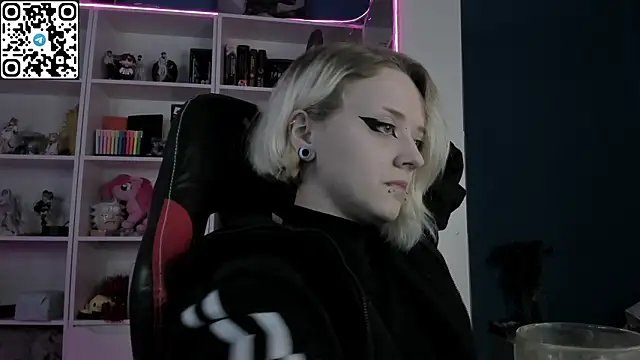 Snapshot of Holy_Mistress_S chatting on 02-24-26, 09:43 Holy Mistress S online show from 02-24-26, 09:43