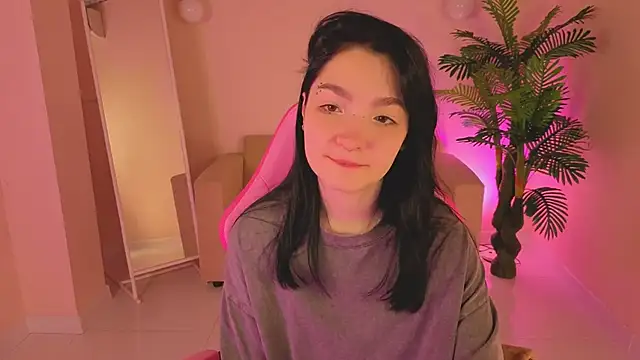 Linda Sweetiest online show from 12-15-25, 12:49