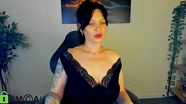 Sara Devills online show from 05-02-26, 01:00