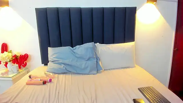 Snapshot of Angyrios chatting on 02-27-26, 08:19 Angyrios online show from 02-27-26, 08:19