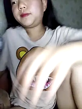 Quynhsumon online show from 02-22-26, 02:52