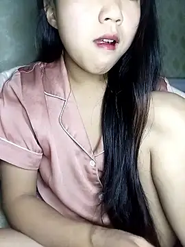 Quynhsumon online show from 01-15-26, 03:15