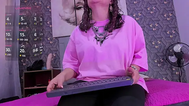 Debora Cienfuegos25 online show from 01-08-26, 04:13