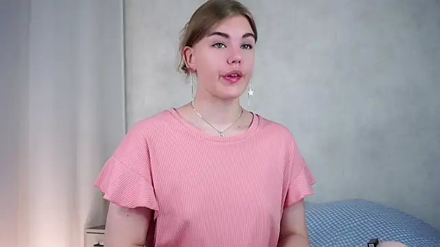 MelodyBaur online show from 06-10-26, 01:12