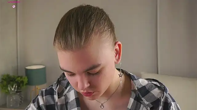 MelodyBaur online show from 04-08-26, 01:34