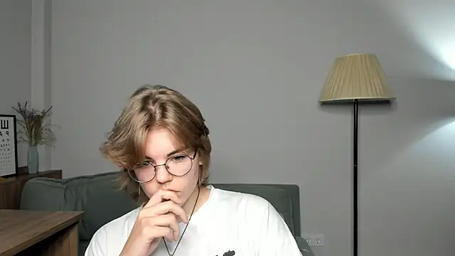 MelodyBaur online show from 10-25-25, 09:08