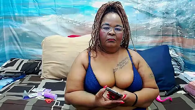 Snapshot of MatureMilfxxx chatting on 06-27-26, 05:08 MatureMilfxxx online show from 06-27-26, 05:08