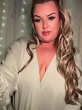 Scottish Milf Bella xo online show from 04-09-26, 10:27