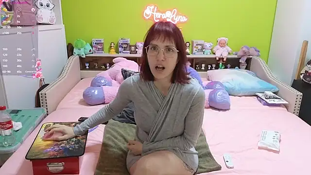  HeraLuna  online show from 01-15-26, 10:13