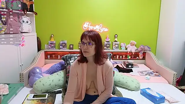  HeraLuna  online show from 04-14-26, 07:52