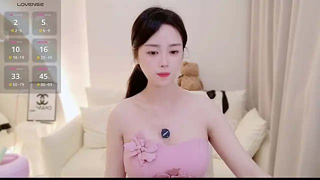 Xiaotaimei 666 online show from 04-16-26, 06:47