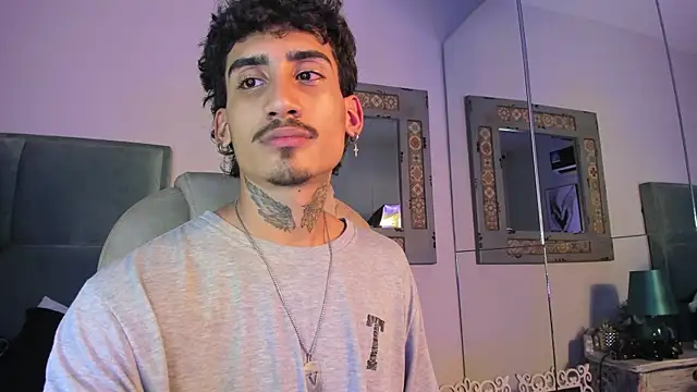 Mr Strike online show from 12-21-25, 07:26