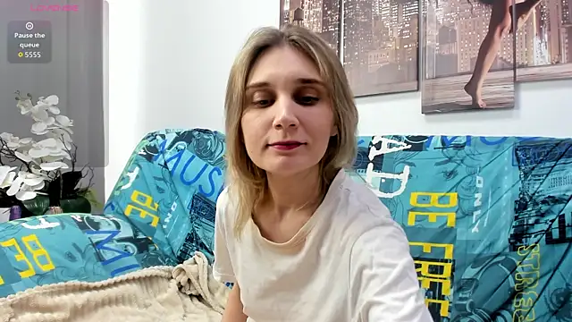 Tenderly Sophie online show from 04-10-26, 01:34