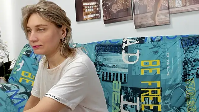 Snapshot of Tenderly_Sophie chatting on 02-28-26, 01:16 Tenderly Sophie online show from 02-28-26, 01:16