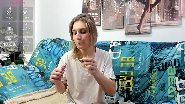 Tenderly Sophie online show from 04-11-26, 01:24