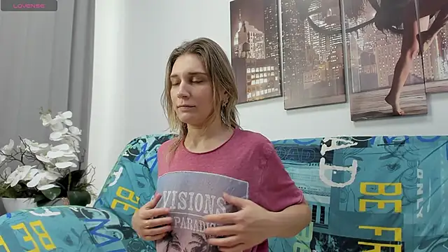 Tenderly Sophie online show from 01-11-26, 01:23