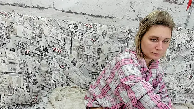 Tenderly Sophie online show from 11-02-25, 01:16