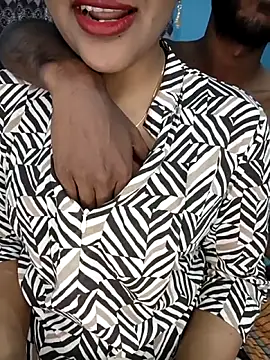 CoupleShow 432 online show from 02-06-26, 12:23