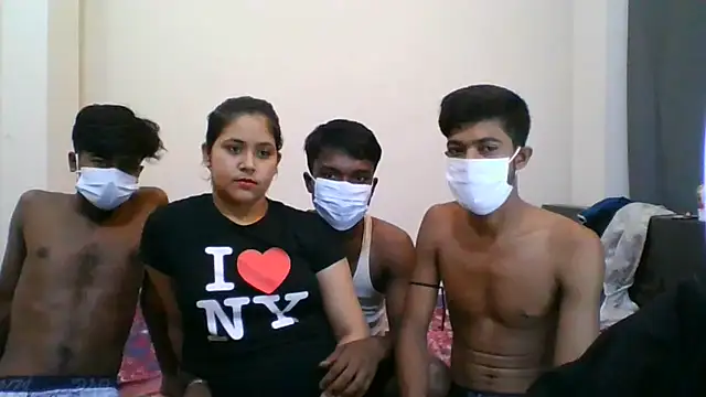 CoupleShow 432 online show from 07-08-26, 11:00