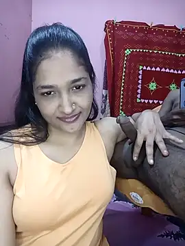 CoupleShow 432 online show from 05-06-26, 03:05
