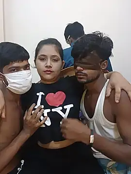 CoupleShow 432 online show from 07-06-26, 02:13