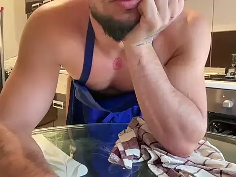 Snapshot of GitanoBoy chatting on 11-13-25, 08:40 GitanoBoy online show from 11-13-25, 08:40