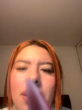 viki 11 online show from 10-29-25, 04:55