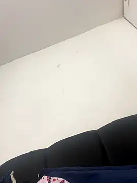 viki 11 online show from 10-30-25, 11:34