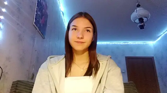 Beauty miIa online show from 10-25-25, 07:18