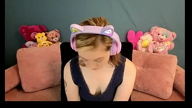 Snapshot of daddysprincess731 chatting on 06-14-26, 02:24 daddysprincess731 online show from 06-14-26, 02:24