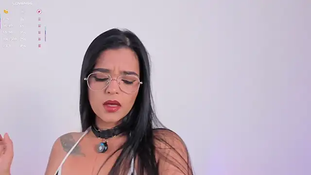 Sophie Duarte online show from 03-12-26, 01:11