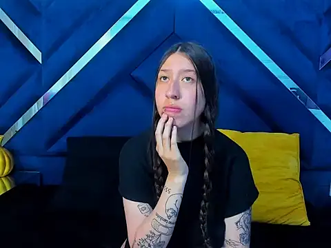 Venus Morgan online show from 10-22-25, 04:50