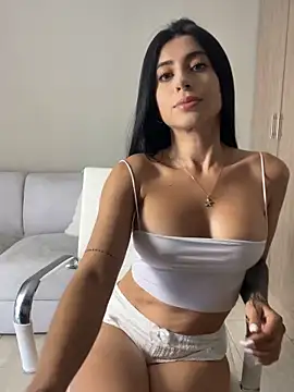 Leila Carteer online show from 03-28-26, 04:19