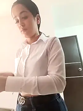 BabyCaramel18 online show from 11-03-25, 04:43