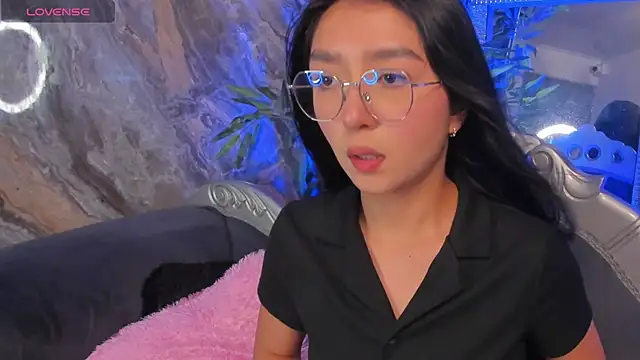 Snapshot of sydney_miller_ chatting on 02-09-26, 11:25 sydney miller online show from 02-09-26, 11:25