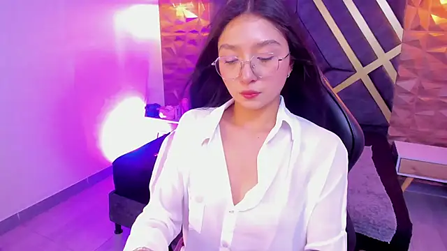 Snapshot of sydney_miller_ chatting on 02-12-26, 11:26 sydney miller online show from 02-12-26, 11:26